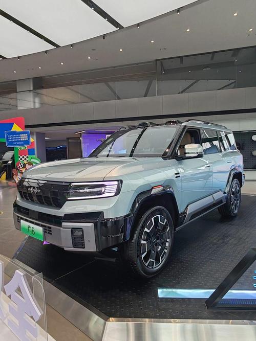 深圳226比亚迪方程豹硬派越野的爆款，英菲尼迪35周年与你共成长